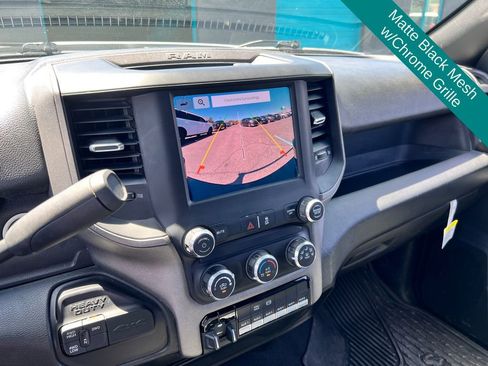Used 2024 RAM 3500 Tradesman w/ Chrome Appearance Group AWD/4WD image 11