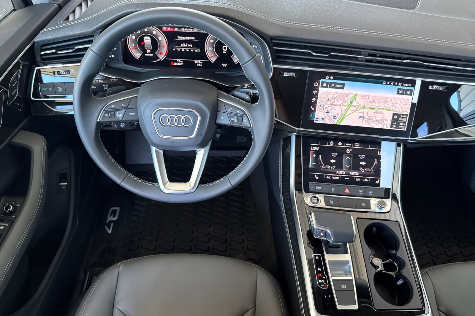 Used 2025 Audi Q7 3.0T Premium Plus AWD/4WD image 13