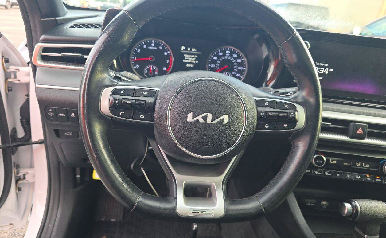 Used 2024 Kia K5 GT-Line AWD/4WD image 16