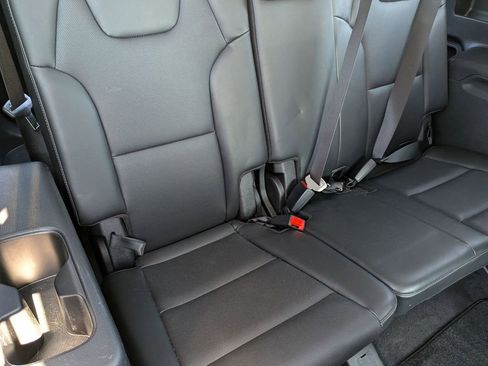 Used 2025 Kia Telluride S FWD image 31