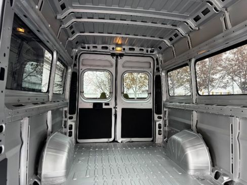Used 2023 RAM ProMaster 3500 w/ Premium Convenience Group (B) image 28