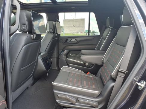New 2026 GMC Yukon AT4 Ultimate AWD/4WD image 14