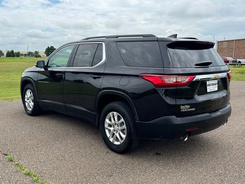 Used 2019 Chevrolet Traverse LT FWD image 4