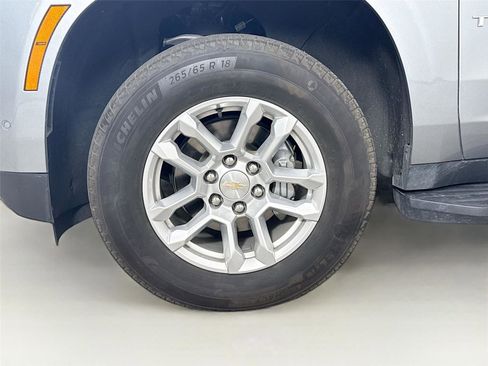 Used 2025 Chevrolet Tahoe LT AWD/4WD image 24