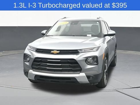 Used 2023 Chevrolet TrailBlazer LT FWD image 2