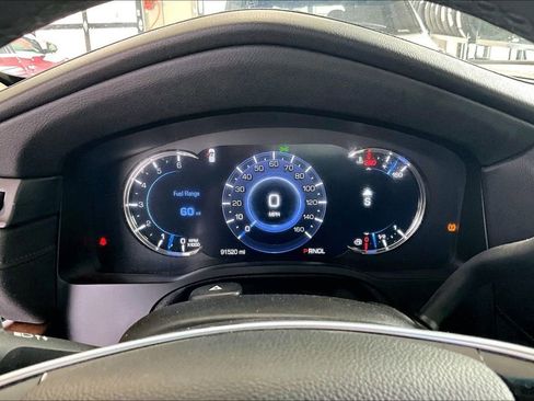 Used 2019 Cadillac Escalade Premium Luxury image 21