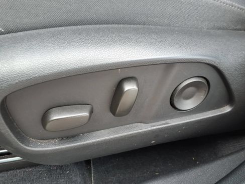 Used 2025 Chevrolet Equinox LT w/ Convenience Package II FWD image 15