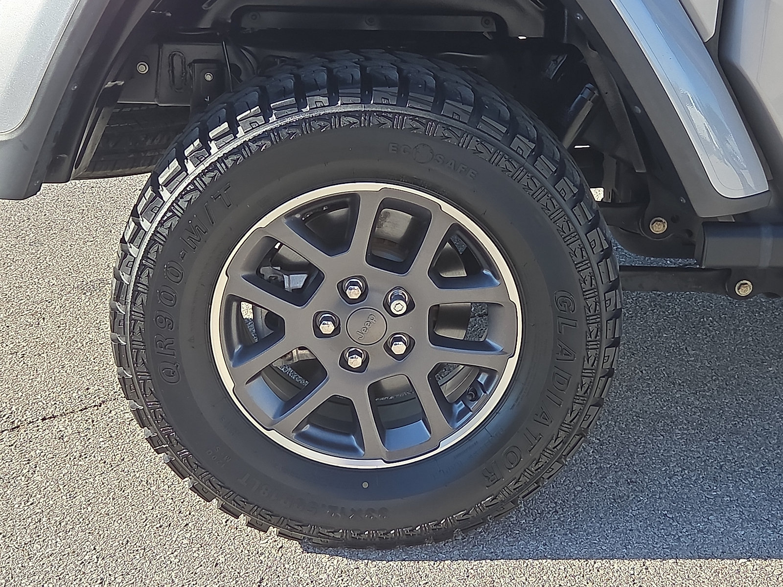 Used 2020 Jeep Gladiator Overland AWD/4WD image 7