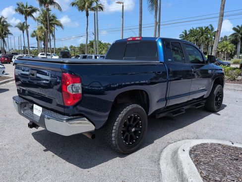 Used 2015 Toyota Tundra SR5 w/ SR5 Upgrade Package AWD/4WD image 5