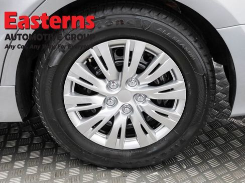 Used 2020 Toyota Camry LE w/ Fleet Convenience Package image 30