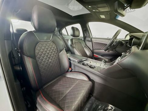 Used 2019 Genesis G70 3.3T Advanced w/ Sport Package image 29