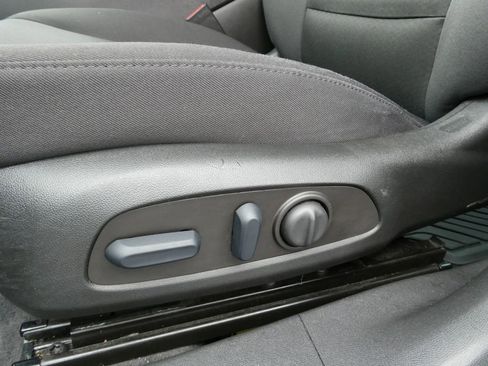 Used 2022 Chevrolet Malibu RS FWD image 23