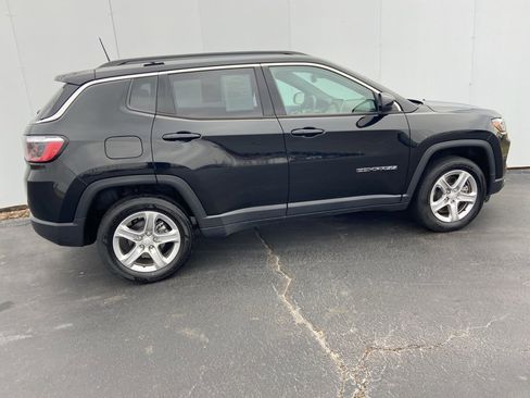 Used 2023 Jeep Compass Latitude w/ Convenience Group image 14