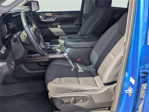 Used 2022 Chevrolet Silverado 1500 LT Trail Boss w/ Protection Package AWD/4WD image 11