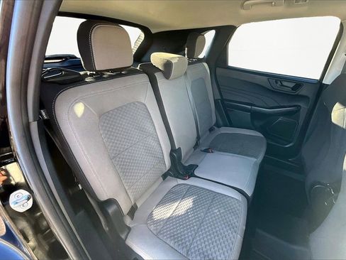 Certified 2022 Ford Escape SE w/ Cold Weather Package image 27