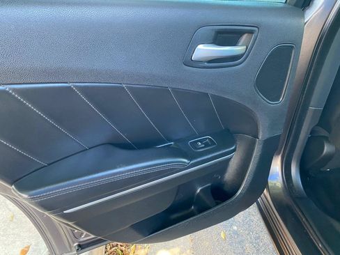 Used 2015 Dodge Charger R/T RWD image 32