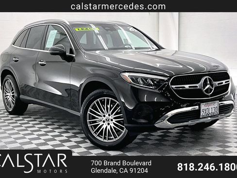 Used 2026 Mercedes-Benz GLC 300 image 1