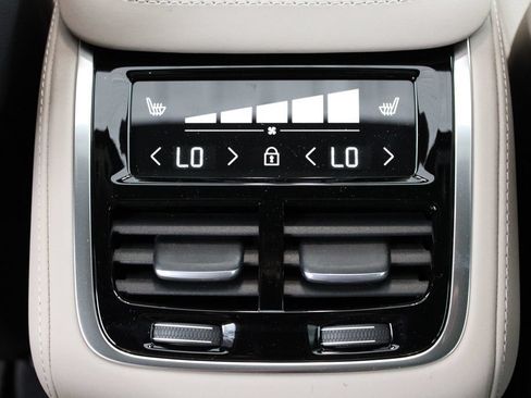 New 2026 Volvo XC90 B5 Core AWD/4WD image 45