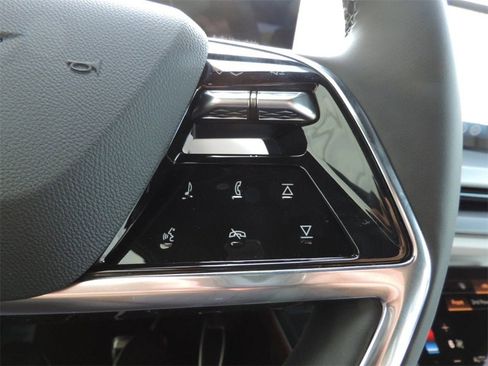 New 2026 Cadillac Vistiq Luxury image 27