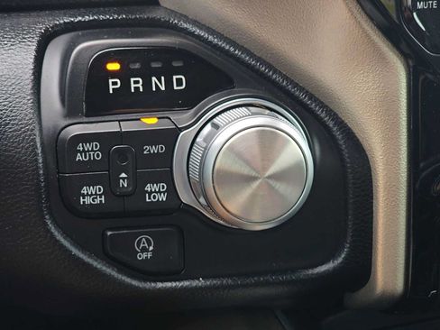 Used 2019 RAM 1500 Laramie AWD/4WD image 21