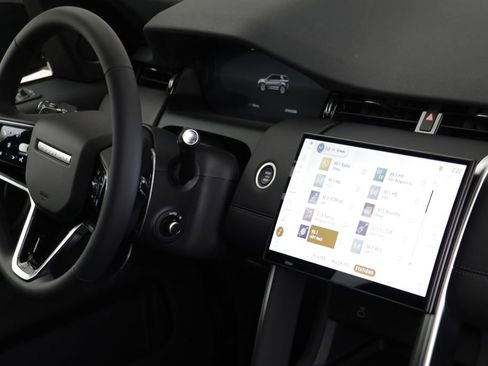 New 2026 Land Rover Discovery Sport Landmark AWD/4WD image 23