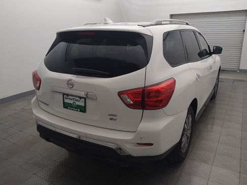 Used 2020 Nissan Pathfinder SV AWD/4WD image 7