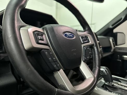 Used 2019 Ford F150 Lariat RWD image 33