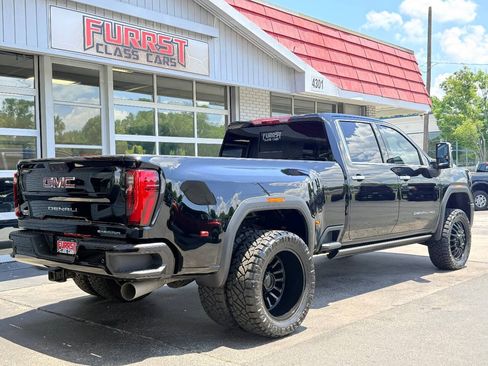 Used 2025 GMC Sierra 3500 Denali w/ Denali Reserve Package AWD/4WD image 3