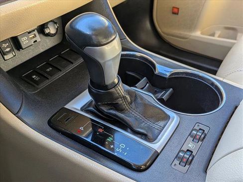 Used 2019 Toyota Highlander Limited image 12