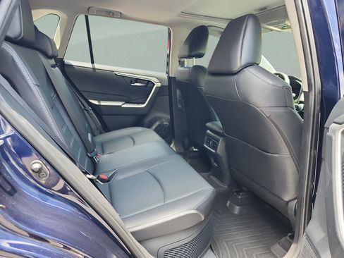 Used 2023 Toyota RAV4 XLE Premium AWD/4WD image 19