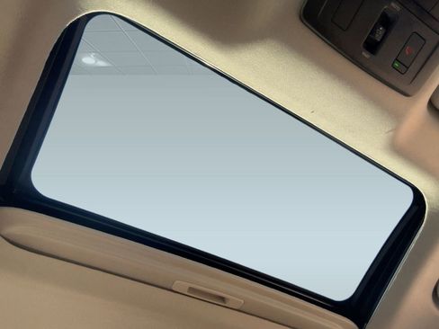 New 2025 Nissan Sentra SV w/ SV Premium Package image 16