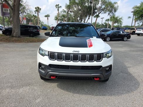 Used 2023 Jeep Compass Trailhawk AWD/4WD image 8