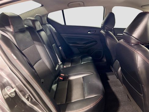 Used 2023 Nissan Altima 2.5 SR image 22