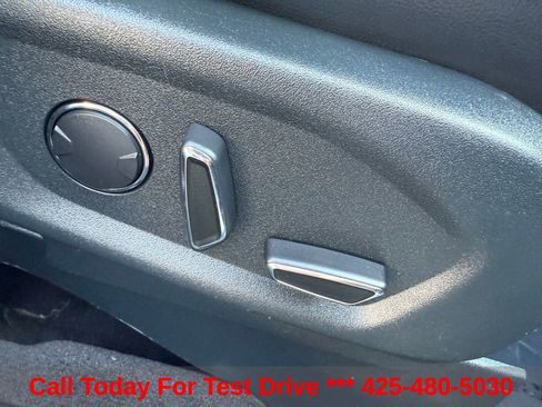 Used 2018 Ford Explorer Sport AWD/4WD image 16