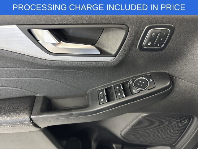 Certified 2025 Ford Escape Platinum AWD/4WD image 5