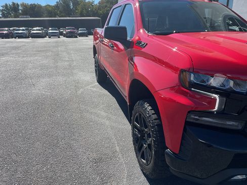 Used 2022 Chevrolet Silverado 1500 LT Trail Boss w/ Bed Protection Package image 2