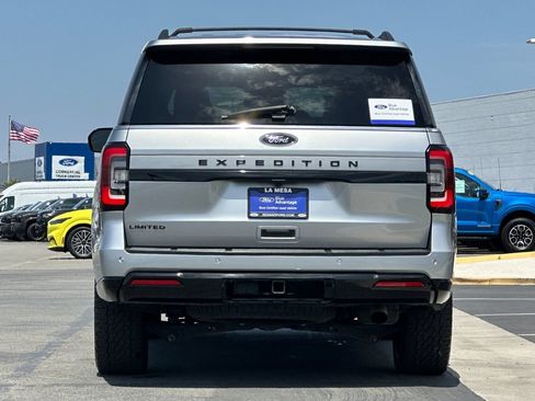 Certified 2022 Ford Expedition Limited AWD/4WD image 4