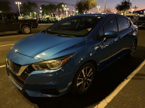 Used 2021 Nissan Versa SV image 1