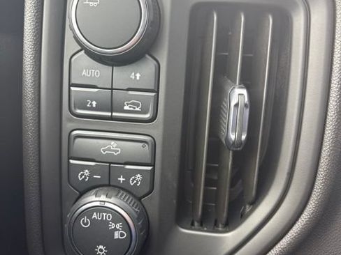 Used 2023 Chevrolet Silverado 1500 Custom AWD/4WD image 16
