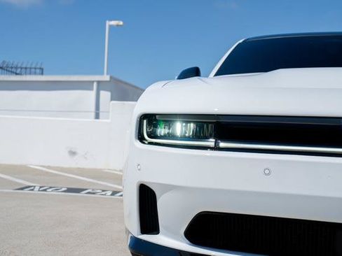 Used 2024 Dodge Charger Daytona Scat Pack w/ Plus Group AWD/4WD image 13