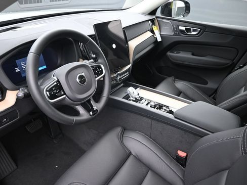 New 2026 Volvo XC60 B5 Ultra w/ Climate Package AWD/4WD image 16