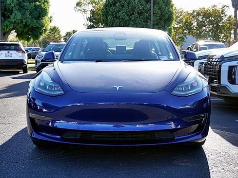 Used 2022 Tesla Model 3 Long Range AWD/4WD image 5