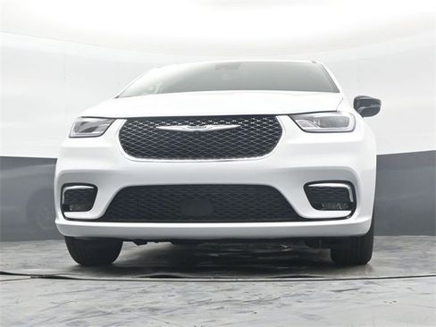 New 2026 Chrysler Pacifica Select image 43