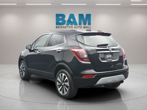 Used 2022 Buick Encore Preferred w/ Safety Package AWD/4WD image 5