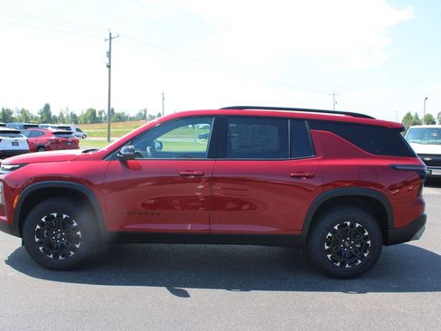 New 2027 Chevrolet Traverse Z71 w/ Enhanced Driving Package AWD/4WD image 6