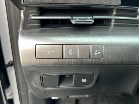 New 2026 Hyundai Kona SEL Premium AWD/4WD image 16