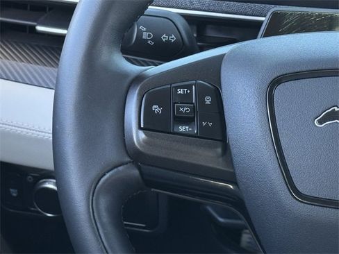 Used 2021 Ford Mustang Mach-E Premium image 12