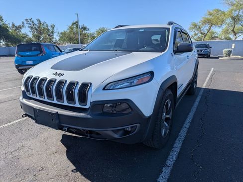 Used 2015 Jeep Cherokee Trailhawk w/ Comfort/Convenience Group AWD/4WD image 1