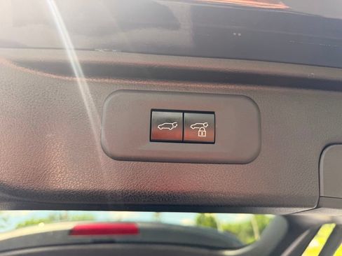 Used 2025 Toyota Grand Highlander AWD image 45