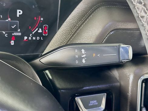 Certified 2025 GMC Yukon Denali AWD/4WD image 15